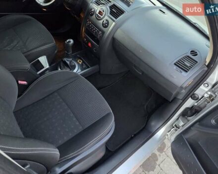 Серый Рено Меган, объемом двигателя 1.6 л и пробегом 223 тыс. км за 4399 $, фото 17 на Automoto.ua