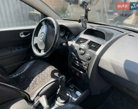 Серый Рено Меган, объемом двигателя 1.6 л и пробегом 220 тыс. км за 5100 $, фото 8 на Automoto.ua