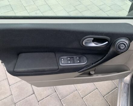 Сірий Рено Меган, об'ємом двигуна 1.6 л та пробігом 213 тис. км за 4650 $, фото 12 на Automoto.ua