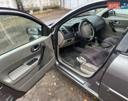 Серый Рено Меган, объемом двигателя 1.87 л и пробегом 284 тыс. км за 4200 $, фото 5 на Automoto.ua