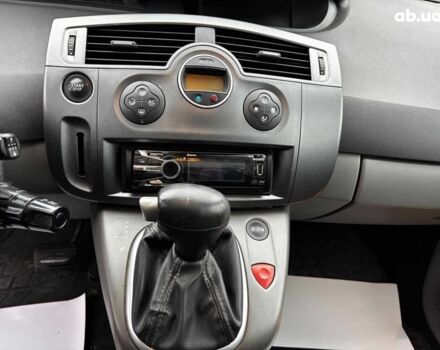 Сірий Рено Меган, об'ємом двигуна 2 л та пробігом 250 тис. км за 4600 $, фото 21 на Automoto.ua