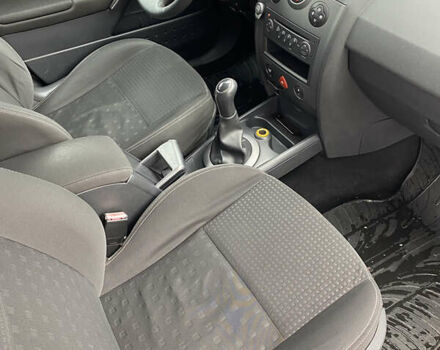 Сірий Рено Меган, об'ємом двигуна 1.6 л та пробігом 280 тис. км за 4999 $, фото 7 на Automoto.ua