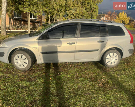 Сірий Рено Меган, об'ємом двигуна 1.6 л та пробігом 260 тис. км за 4600 $, фото 6 на Automoto.ua