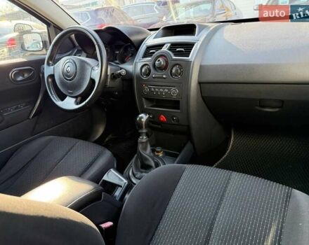 Серый Рено Меган, объемом двигателя 1.9 л и пробегом 330 тыс. км за 4999 $, фото 15 на Automoto.ua