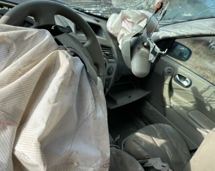 Серый Рено Меган, объемом двигателя 1.5 л и пробегом 220 тыс. км за 1350 $, фото 7 на Automoto.ua