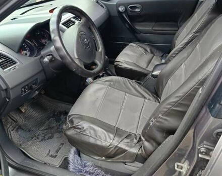 Серый Рено Меган, объемом двигателя 1.6 л и пробегом 280 тыс. км за 5300 $, фото 8 на Automoto.ua