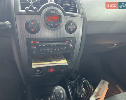 Серый Рено Меган, объемом двигателя 1.9 л и пробегом 277 тыс. км за 3950 $, фото 16 на Automoto.ua