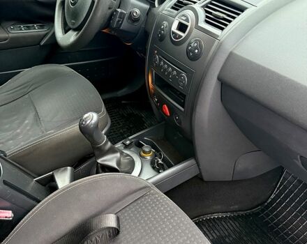 Серый Рено Меган, объемом двигателя 1.6 л и пробегом 212 тыс. км за 4450 $, фото 9 на Automoto.ua