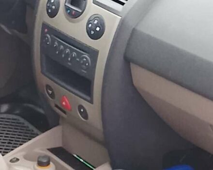 Серый Рено Меган, объемом двигателя 1.6 л и пробегом 189 тыс. км за 4900 $, фото 9 на Automoto.ua