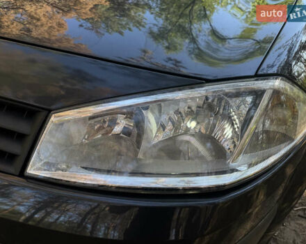 Рено Меган 2005 в Запорожье на Automoto.ua Серый Рено Меган, объемом двигателя 1.6 л и пробегом 263 тыс. км за 5500 $, фото 26 на Automoto.ua