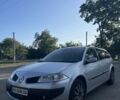 Серый Рено Меган, объемом двигателя 1.6 л и пробегом 220 тыс. км за 5100 $, фото 2 на Automoto.ua