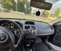 Серый Рено Меган, объемом двигателя 1.6 л и пробегом 257 тыс. км за 5300 $, фото 16 на Automoto.ua