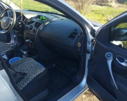 Сірий Рено Меган, об'ємом двигуна 1.6 л та пробігом 281 тис. км за 5300 $, фото 10 на Automoto.ua