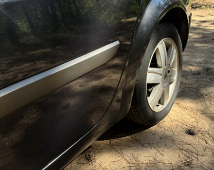 Рено Меган 2005 в Запорожье на Automoto.ua Серый Рено Меган, объемом двигателя 1.6 л и пробегом 263 тыс. км за 5500 $, фото 32 на Automoto.ua