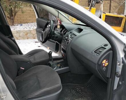 Сірий Рено Меган, об'ємом двигуна 1.4 л та пробігом 300 тис. км за 4250 $, фото 8 на Automoto.ua