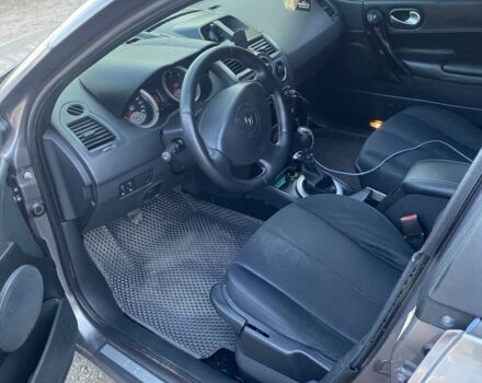 Сірий Рено Меган, об'ємом двигуна 1.9 л та пробігом 350 тис. км за 4600 $, фото 6 на Automoto.ua