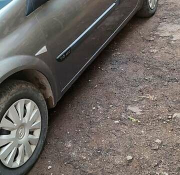 Серый Рено Меган, объемом двигателя 1.6 л и пробегом 260 тыс. км за 4750 $, фото 10 на Automoto.ua