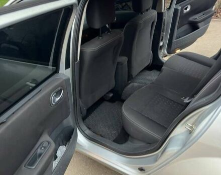 Серый Рено Меган, объемом двигателя 1.6 л и пробегом 177 тыс. км за 3800 $, фото 9 на Automoto.ua