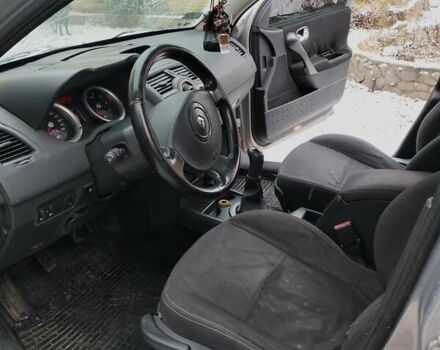 Сірий Рено Меган, об'ємом двигуна 1.4 л та пробігом 300 тис. км за 4250 $, фото 2 на Automoto.ua