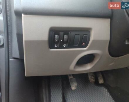 Серый Рено Меган, объемом двигателя 1.46 л и пробегом 211 тыс. км за 4650 $, фото 31 на Automoto.ua