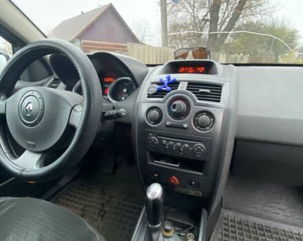 Серый Рено Меган, объемом двигателя 1.6 л и пробегом 248 тыс. км за 4700 $, фото 2 на Automoto.ua