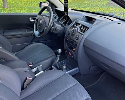 Серый Рено Меган, объемом двигателя 1.9 л и пробегом 295 тыс. км за 2500 $, фото 4 на Automoto.ua