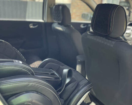 Серый Рено Меган, объемом двигателя 1.6 л и пробегом 220 тыс. км за 5100 $, фото 9 на Automoto.ua