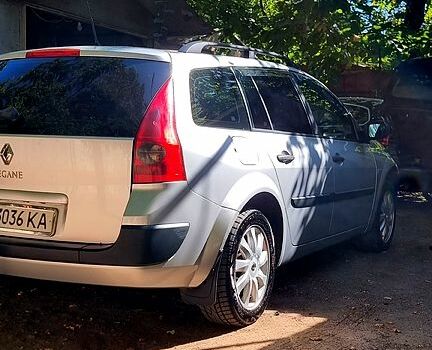 Серый Рено Меган, объемом двигателя 1.9 л и пробегом 331 тыс. км за 4740 $, фото 4 на Automoto.ua