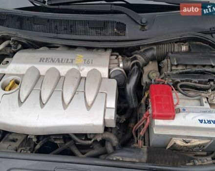 Серый Рено Меган, объемом двигателя 1.6 л и пробегом 173 тыс. км за 5000 $, фото 8 на Automoto.ua