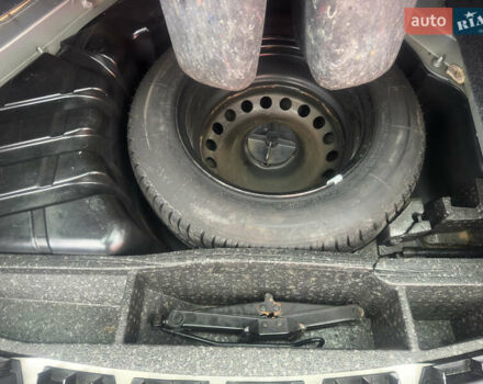 Серый Рено Меган, объемом двигателя 1.6 л и пробегом 197 тыс. км за 5300 $, фото 20 на Automoto.ua