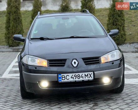 Серый Рено Меган, объемом двигателя 1.6 л и пробегом 221 тыс. км за 4850 $, фото 2 на Automoto.ua
