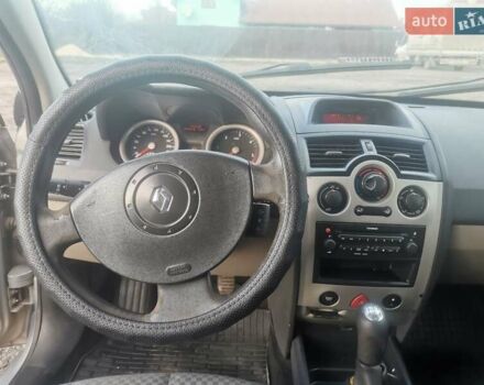 Серый Рено Меган, объемом двигателя 1.5 л и пробегом 314 тыс. км за 3000 $, фото 9 на Automoto.ua