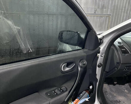 Сірий Рено Меган, об'ємом двигуна 1.6 л та пробігом 380 тис. км за 4399 $, фото 7 на Automoto.ua