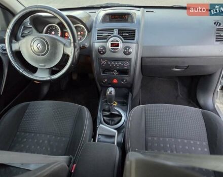 Серый Рено Меган, объемом двигателя 1.6 л и пробегом 223 тыс. км за 4399 $, фото 26 на Automoto.ua