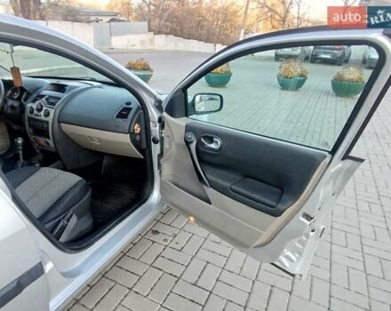 Сірий Рено Меган, об'ємом двигуна 1.9 л та пробігом 395 тис. км за 4000 $, фото 11 на Automoto.ua