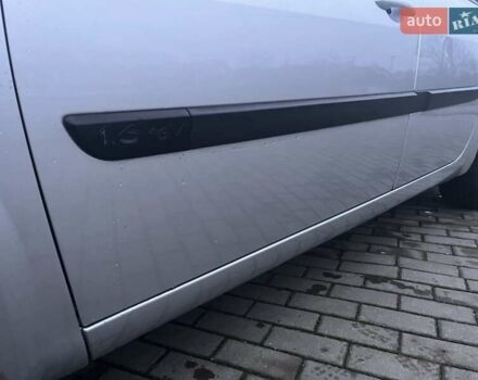 Серый Рено Меган, объемом двигателя 1.6 л и пробегом 168 тыс. км за 4499 $, фото 33 на Automoto.ua