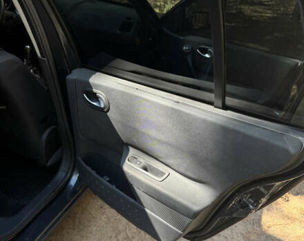 Рено Меган 2005 в Запорожье на Automoto.ua Серый Рено Меган, объемом двигателя 1.6 л и пробегом 263 тыс. км за 5500 $, фото 22 на Automoto.ua