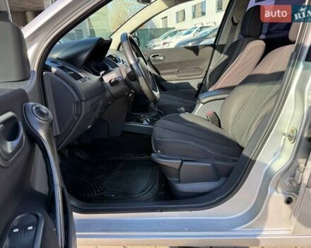 Серый Рено Меган, объемом двигателя 1.9 л и пробегом 330 тыс. км за 4999 $, фото 8 на Automoto.ua