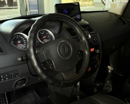 Серый Рено Меган, объемом двигателя 1.6 л и пробегом 208 тыс. км за 5600 $, фото 5 на Automoto.ua