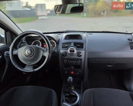 Серый Рено Меган, объемом двигателя 1.6 л и пробегом 223 тыс. км за 4399 $, фото 27 на Automoto.ua