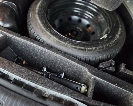 Серый Рено Меган, объемом двигателя 1.6 л и пробегом 223 тыс. км за 4399 $, фото 24 на Automoto.ua