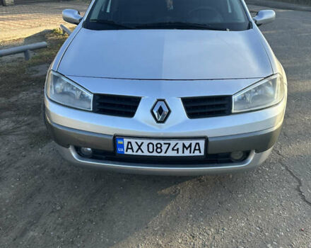 Рено Меган 2005 у Славянске на Automoto.ua Сірий Рено Меган, об'ємом двигуна 1.46 л та пробігом 261 тис. км за 4300 $, фото 4 на Automoto.ua