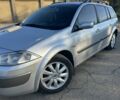 Рено Меган 2005 в Славянске на Automoto.ua Серый Рено Меган, объемом двигателя 0 л и пробегом 261 тыс. км за 4300 $, фото 1 на Automoto.ua