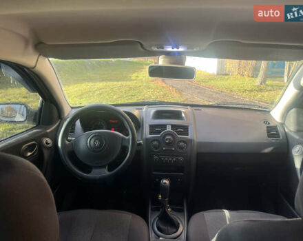 Сірий Рено Меган, об'ємом двигуна 1.6 л та пробігом 260 тис. км за 4600 $, фото 12 на Automoto.ua