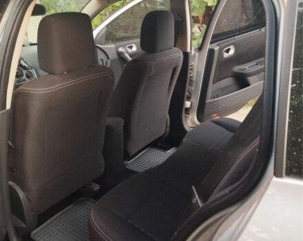 Рено Меган 2005 в Благовещенское (Ульяновка) на Automoto.ua Серый Рено Меган, объемом двигателя 1.6 л и пробегом 260 тыс. км за 4300 $, фото 2 на Automoto.ua