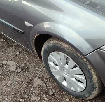 Серый Рено Меган, объемом двигателя 1.6 л и пробегом 260 тыс. км за 4750 $, фото 6 на Automoto.ua