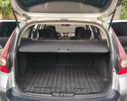 Рено Меган 2005 в Благовещенское (Ульяновка) на Automoto.ua Серый Рено Меган, объемом двигателя 1.6 л и пробегом 260 тыс. км за 4300 $, фото 3 на Automoto.ua