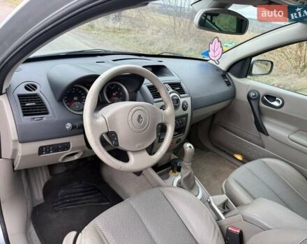 Сірий Рено Меган, об'ємом двигуна 1.6 л та пробігом 155 тис. км за 4900 $, фото 11 на Automoto.ua