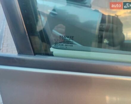 Серый Рено Меган, объемом двигателя 1.46 л и пробегом 211 тыс. км за 4650 $, фото 16 на Automoto.ua