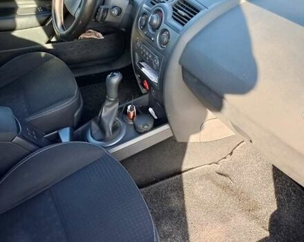 Серый Рено Меган, объемом двигателя 1.6 л и пробегом 221 тыс. км за 4600 $, фото 2 на Automoto.ua